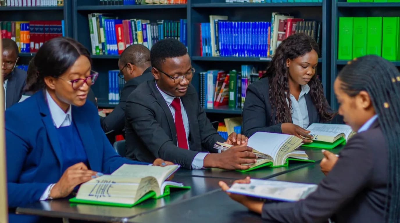 Business Students using RewriteAI